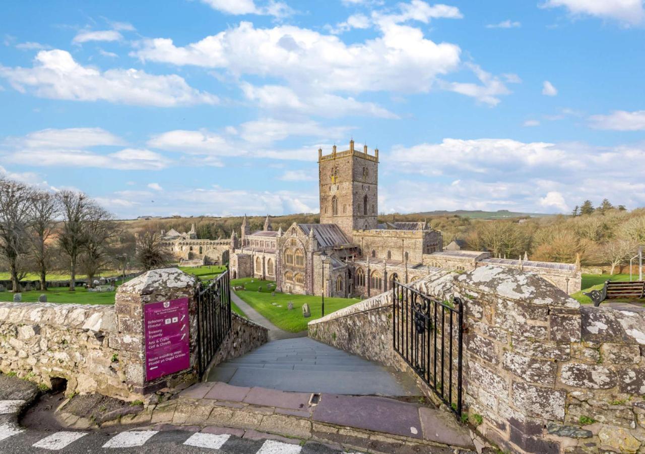 Bwthyn Clyd - St Davids Villa Luaran gambar